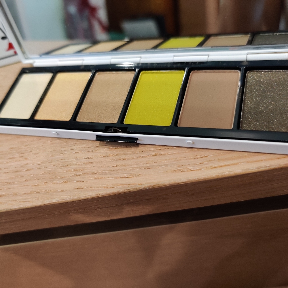 MAC Toledo Bellgreens Eyeshadow